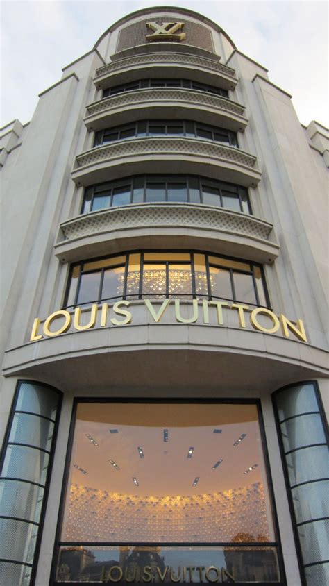 closest louis vuitton store|louis vuitton storefront.